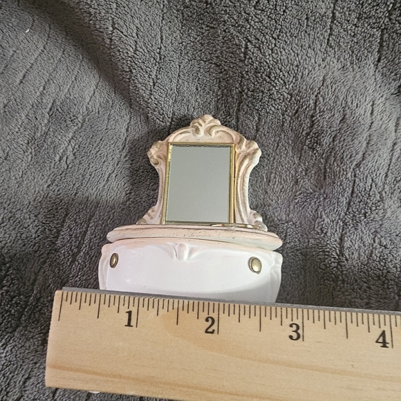 MINIATURE BERGER VANITY TRINKET BOX MADE IN ITALY - Picture 9 of 9